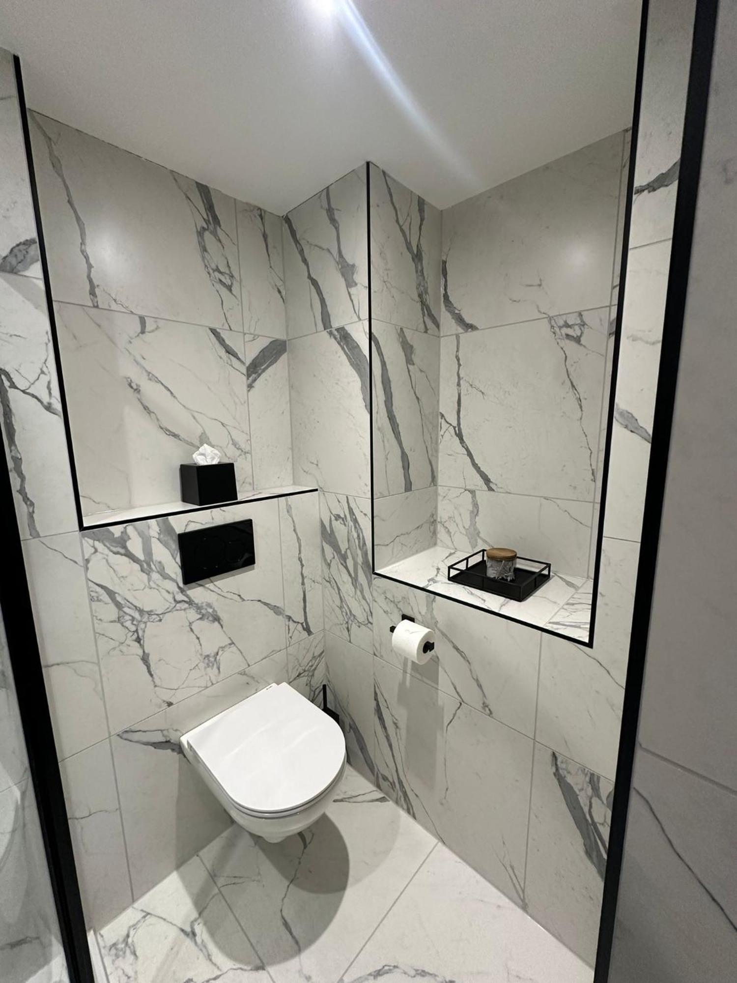Secret Suites Lancaster Luaran gambar